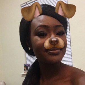 Meet your Posher, Awa